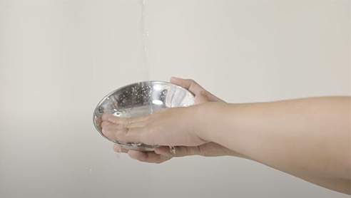 clean the stainless steel bowls